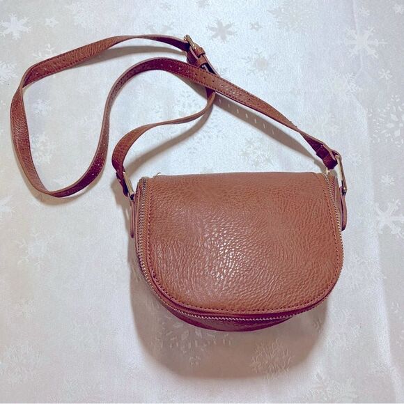 Free People Bind St Saddle Crossbody Handbag Zip Around Gorgeous - Picture 1 of 10